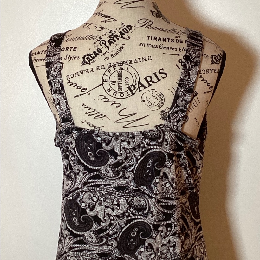 Hi-LO PAISLEY SLEEVELESS BLACK & WHITE STRETCHY V-NECK DRESS by Metaphor Sz. M - Picture 8 of 9